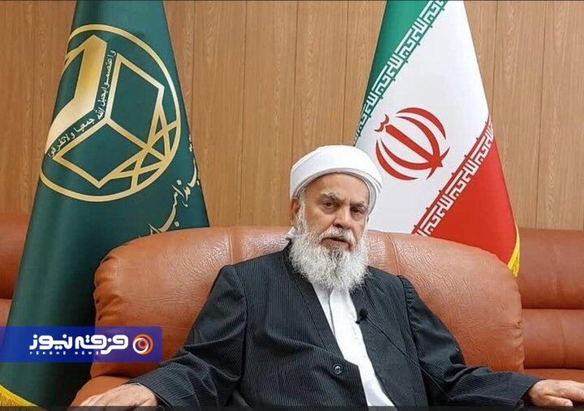 رهبر معظم انقلاب محور وحدت جهان اسلام و ملت شریف ایران هستند